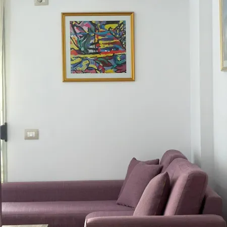 Seaside In The Center Of Apartamento Vlorë