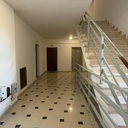 Apartamento Seaside In The Center Of Vlorë