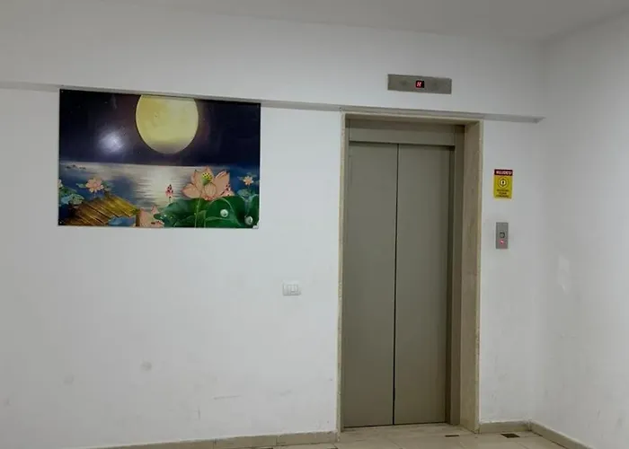 Apartment Seaside In The Center Of Vlorë